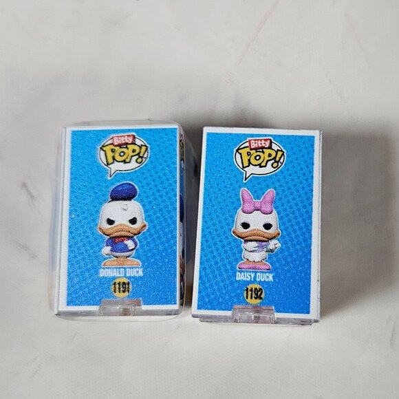 Bitty Pop Donald Duck #1191 and Daisy Duck #1192 Vinyl Figures Set of 2 Disney - Picture 4 of 7